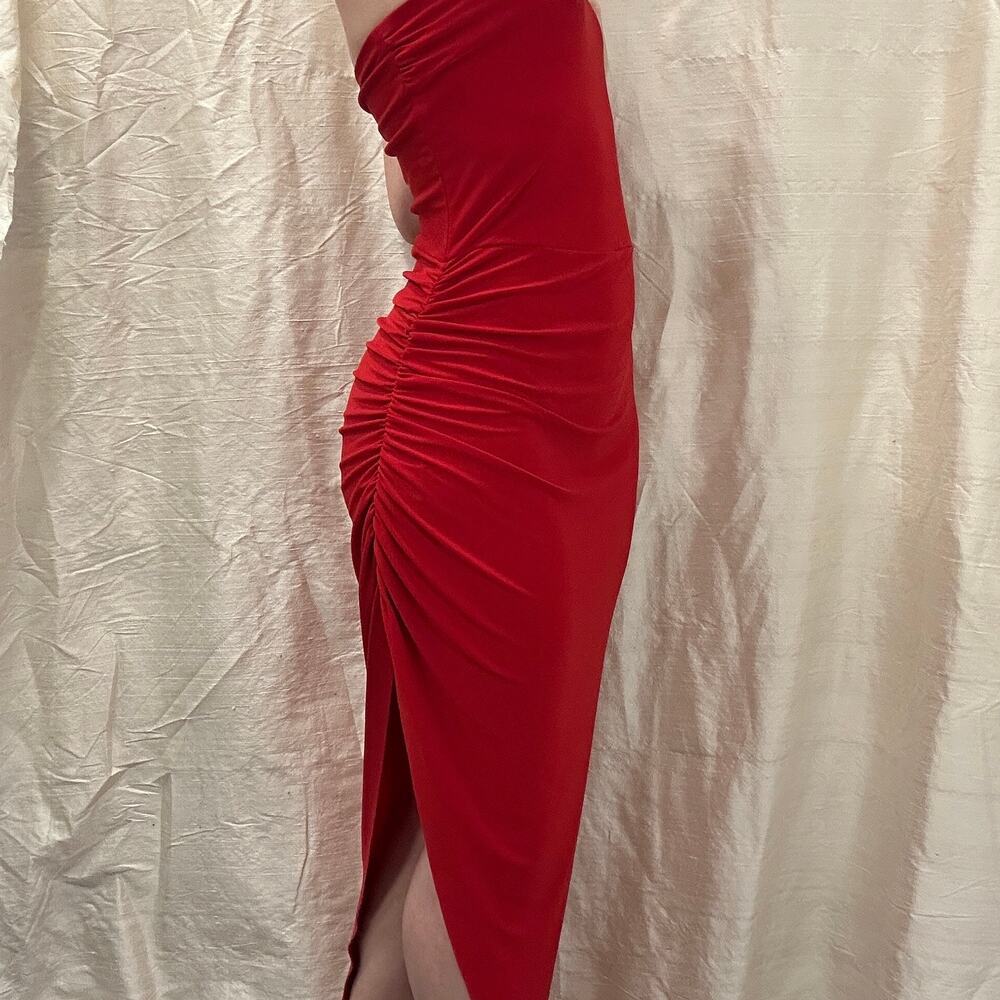 Norma Kamali Red Strapless Side Drape Asymmetrical Ruched Bodycon Gown Sz Medium - Picture 2 of 12